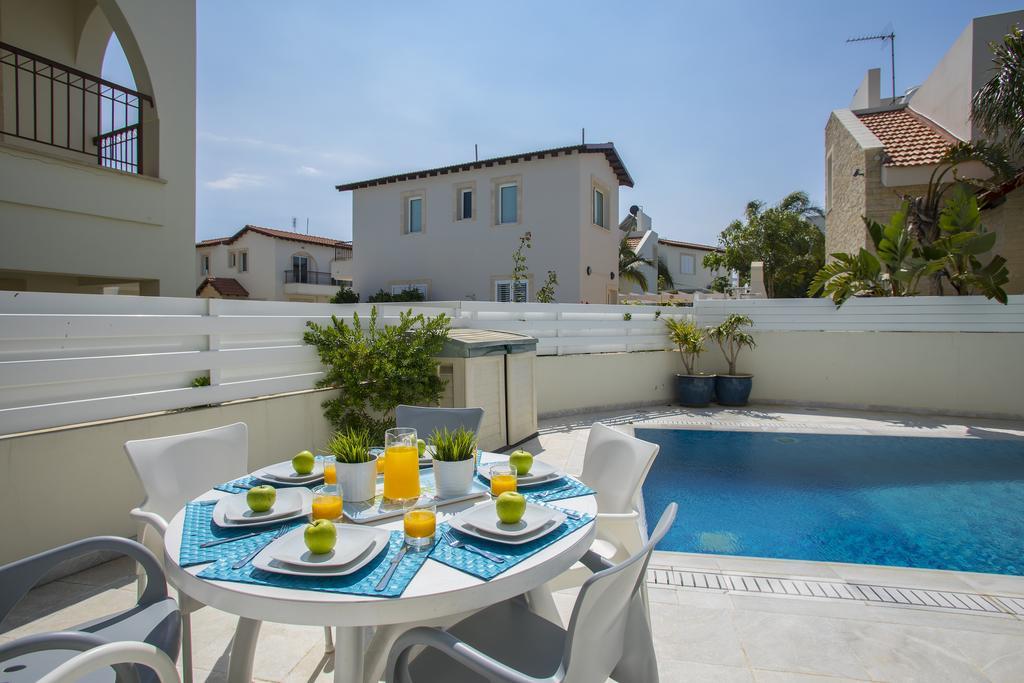 Villa Raflia Pernera Exterior photo