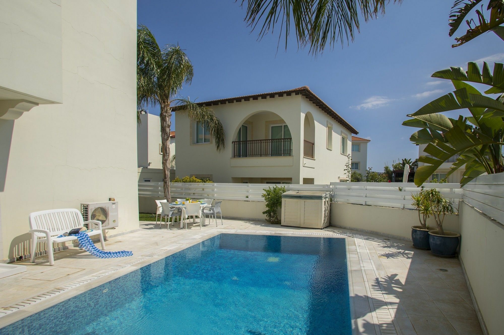 Villa Raflia Pernera Exterior photo